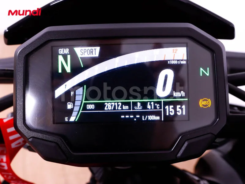 Kawasaki Z900 - Vista 12