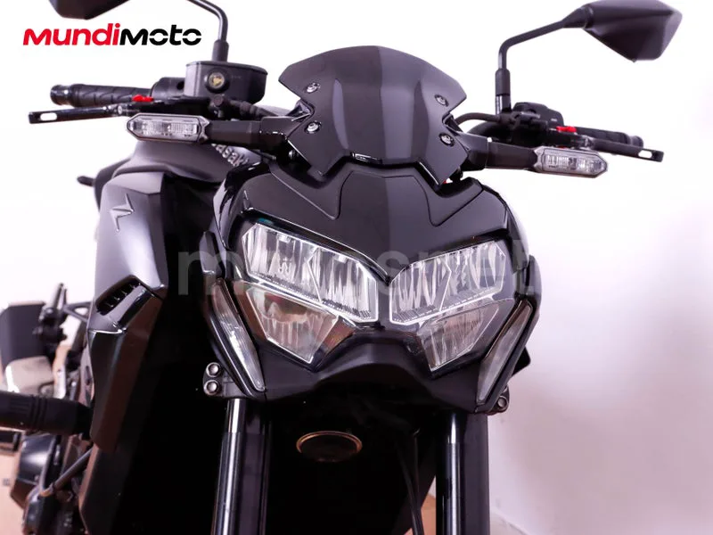 Kawasaki Z900 - Vista 5