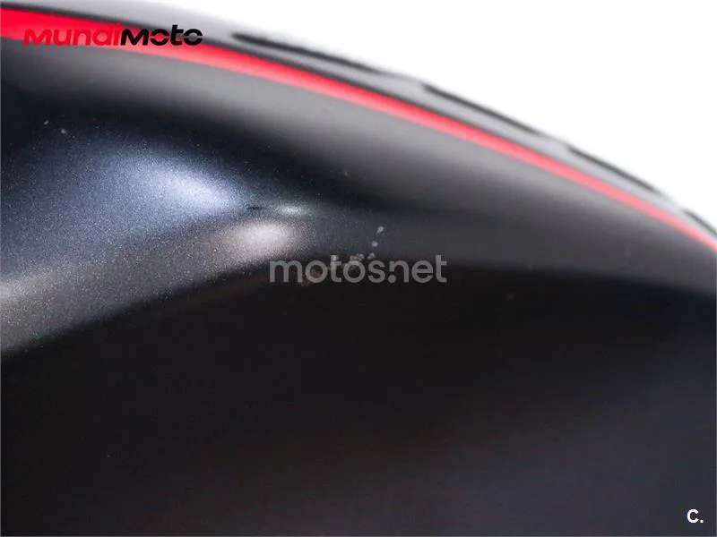 Honda CBR500R - Vista 40