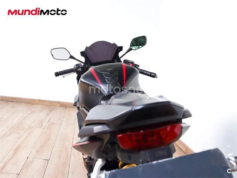 Honda CBR500R - Vista 9