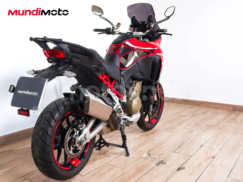 Ducati Multistrada V4 - Vista 3