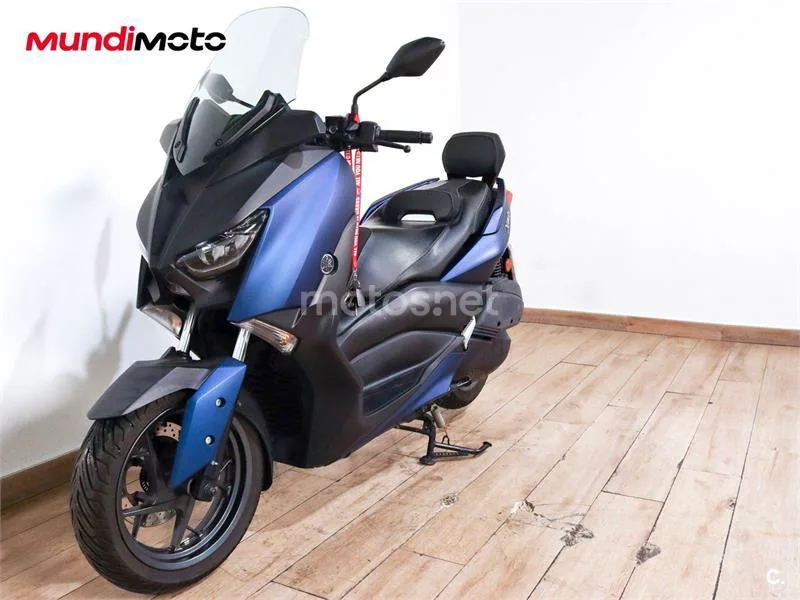 Yamaha XMAX 300 - Vista 7