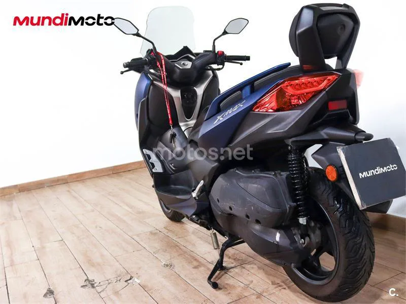 Yamaha XMAX 300 - Vista 8