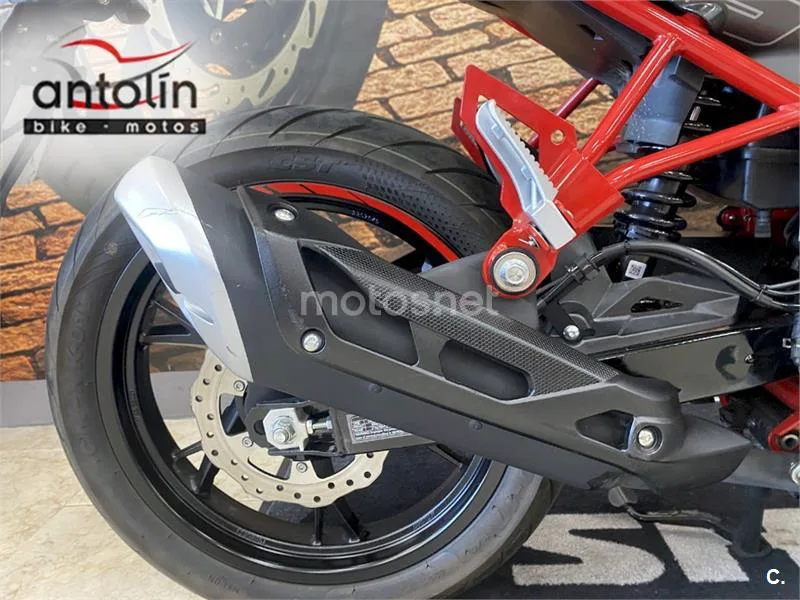 Benelli BN 125 - Vista 6