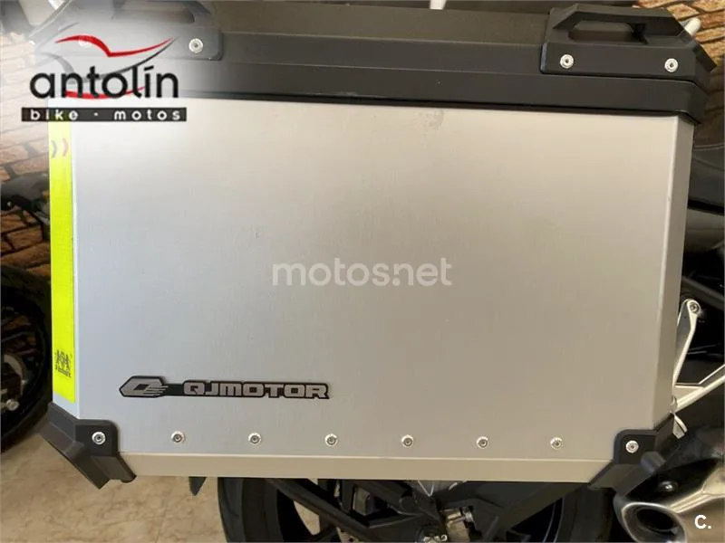 QJ Motor SRT 700 - Vista 6