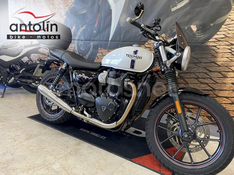 Triumph Street Twin 5799 € 2019 Madrid - 2