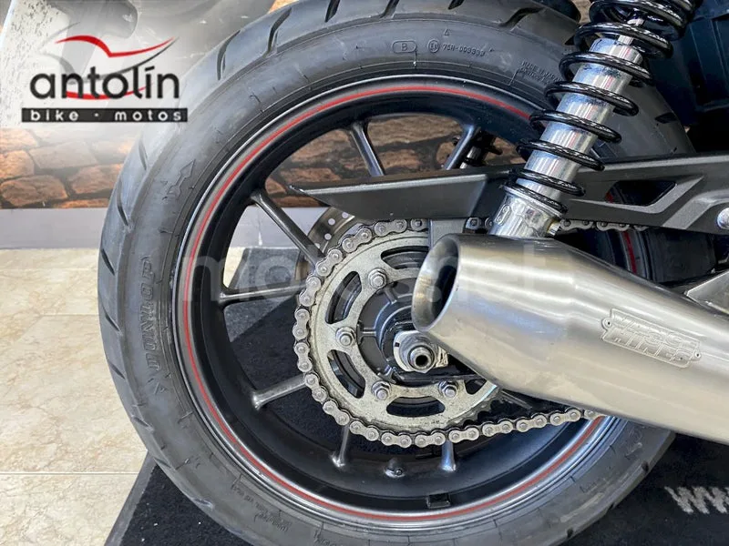 Triumph Street Twin - Vista 4