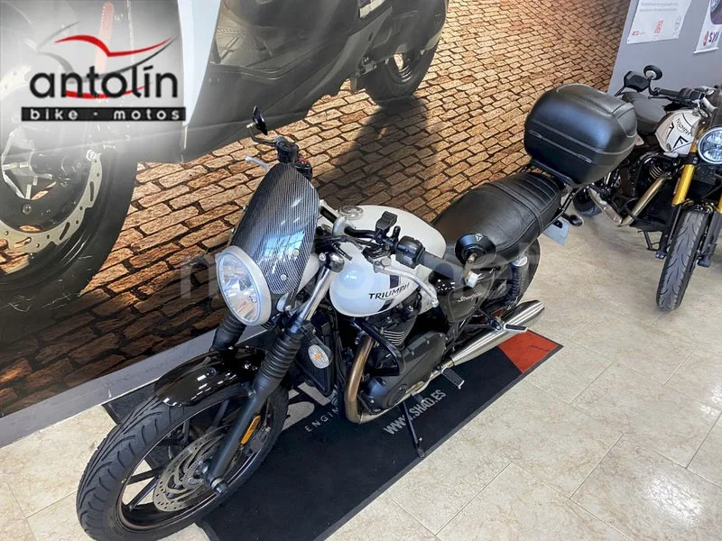Triumph Street Twin - Vista 9