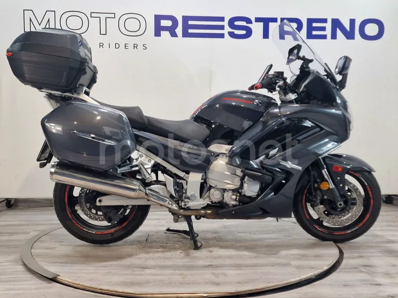 Yamaha FJR1300 - Vista 6