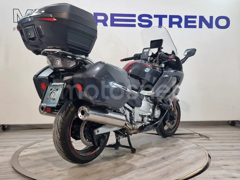 Yamaha FJR1300 - Vista 7
