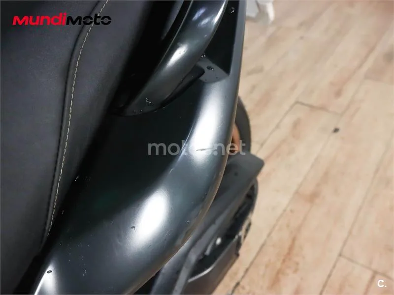 Yamaha TMAX 530 - Vista 19