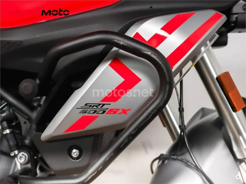 QJ Motor SRT 700 X - Vista 17