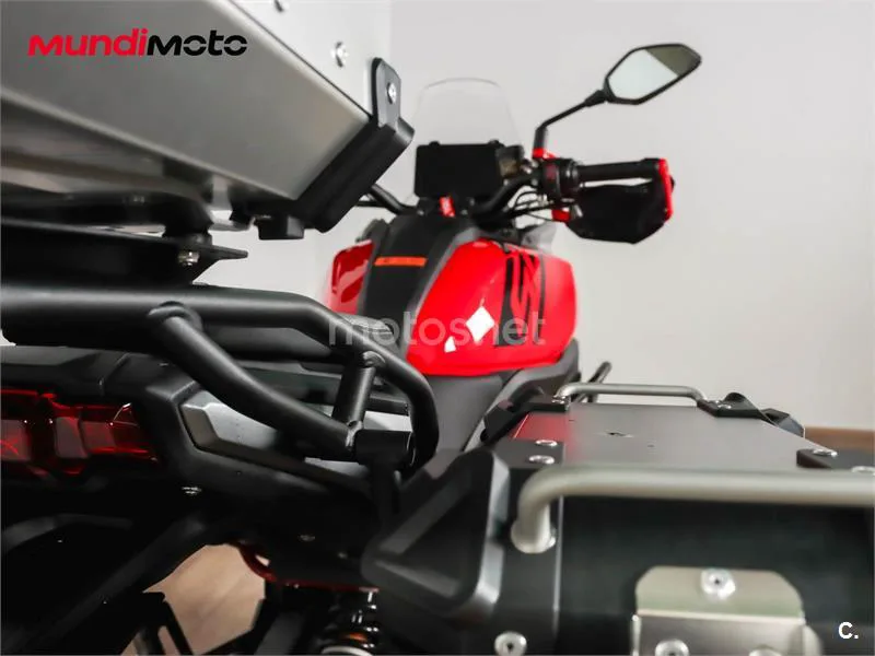 QJ Motor SRT 700 X - Vista 4