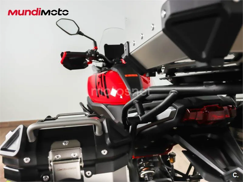 QJ Motor SRT 700 X - Vista 9