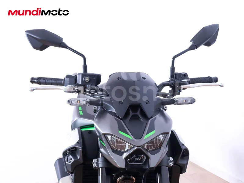 Kawasaki Z900 - Vista 5