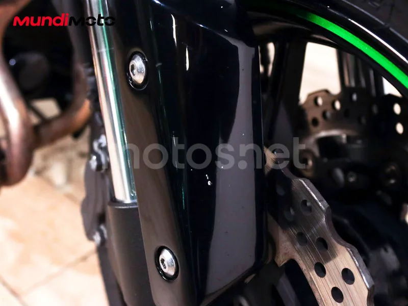 Kawasaki Z800 - Vista 14