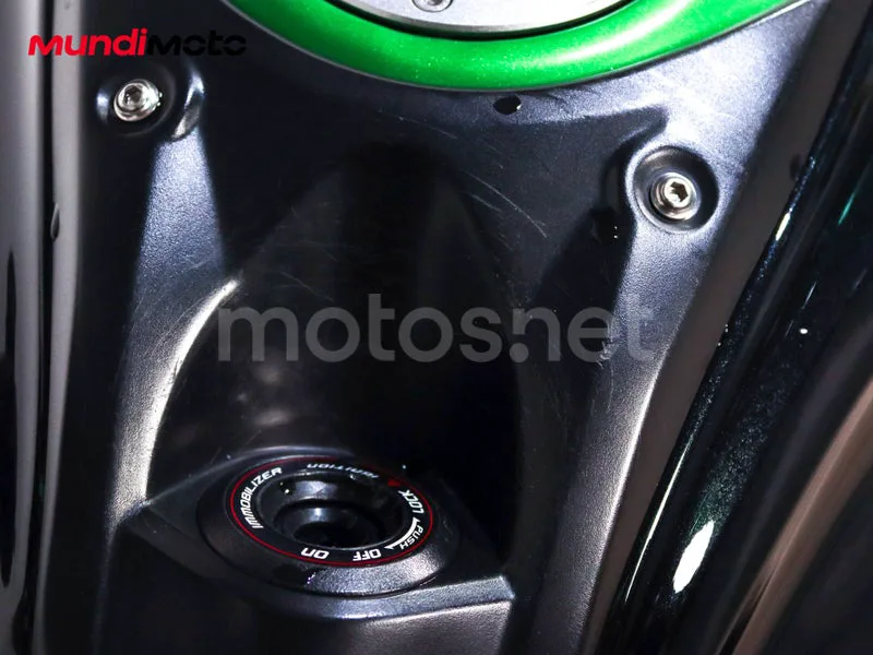 Kawasaki Z800 - Vista 38
