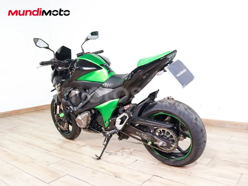 Kawasaki Z800 - Vista 8