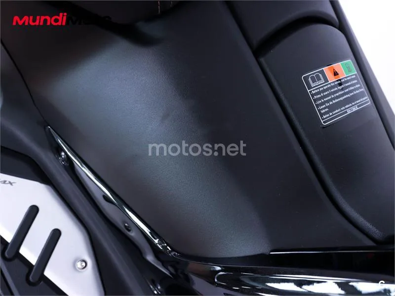 Yamaha XMAX 300 - Vista 14