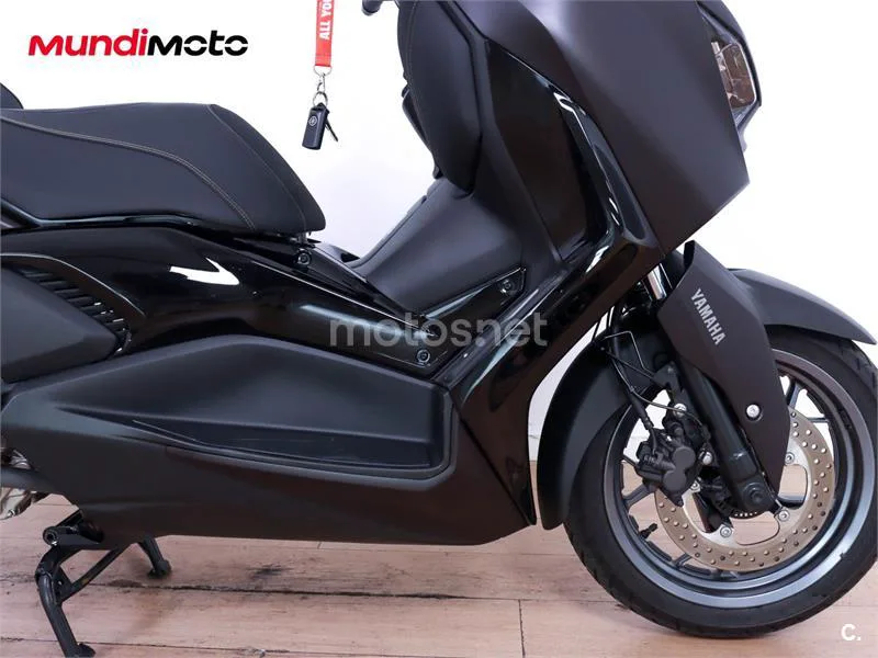 Yamaha XMAX 300 - Vista 15
