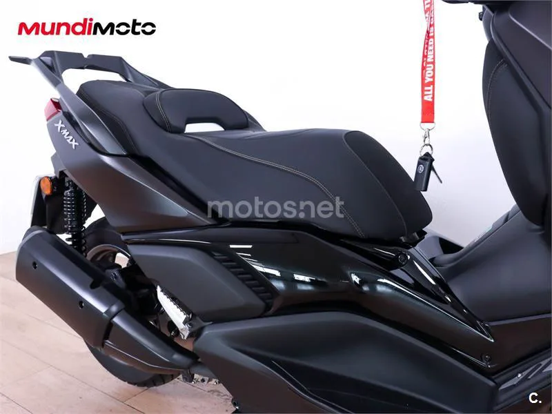 Yamaha XMAX 300 - Vista 16