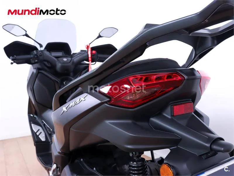 Yamaha XMAX 300 - Vista 9