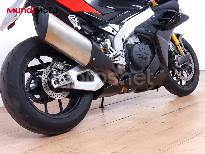 Aprilia RSV4 - Vista 4