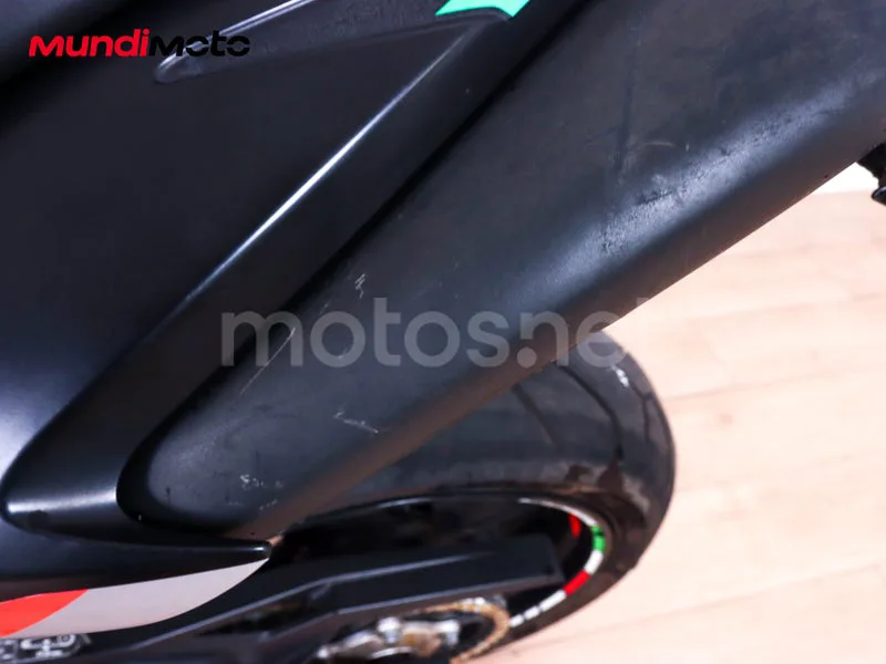 Aprilia Dorsoduro 900 - Vista 14