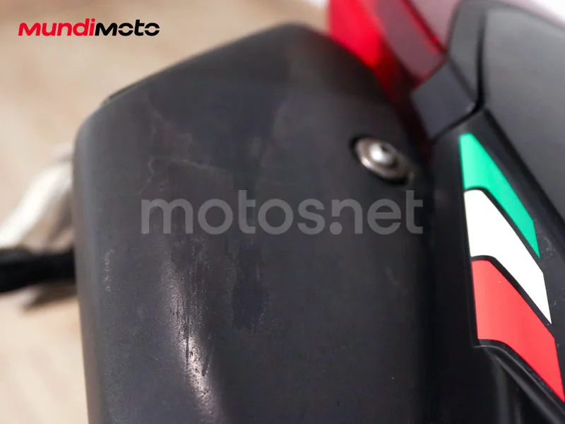 Aprilia Dorsoduro 900 - Vista 18