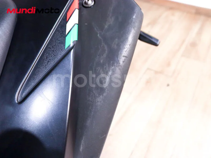 Aprilia Dorsoduro 900 - Vista 21