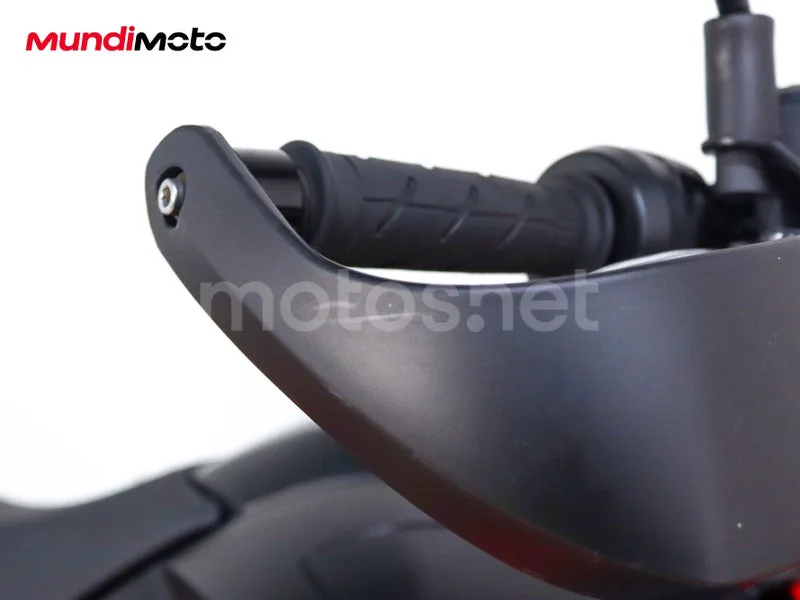 Aprilia Dorsoduro 900 - Vista 33
