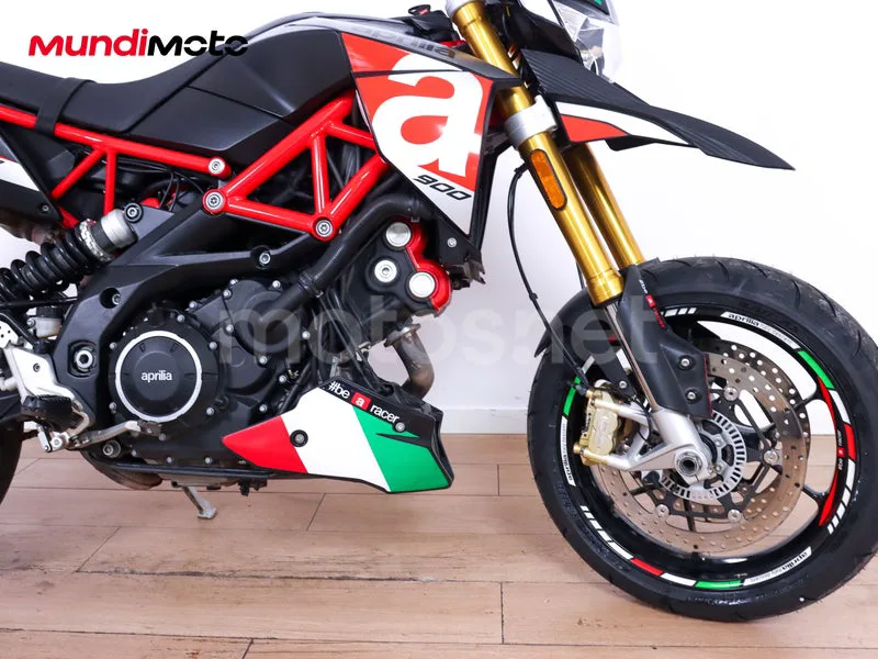 Aprilia Dorsoduro 900 - Vista 37