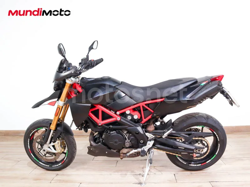 Aprilia Dorsoduro 900 - Vista 6