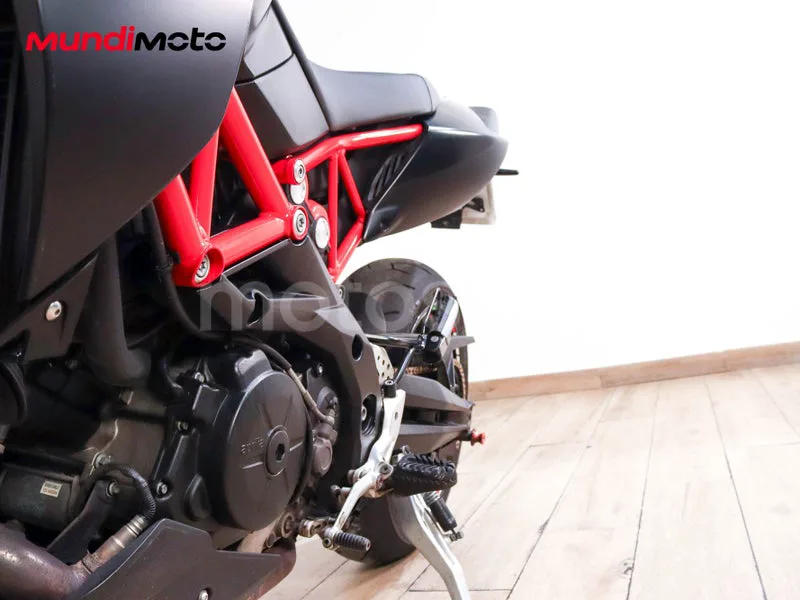 Aprilia Dorsoduro 900 - Vista 10