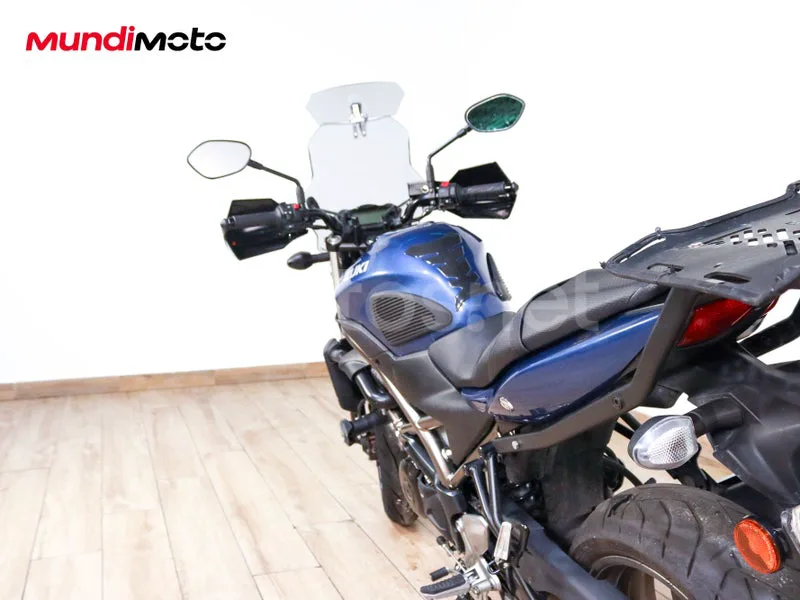 Suzuki SV650 - Vista 9