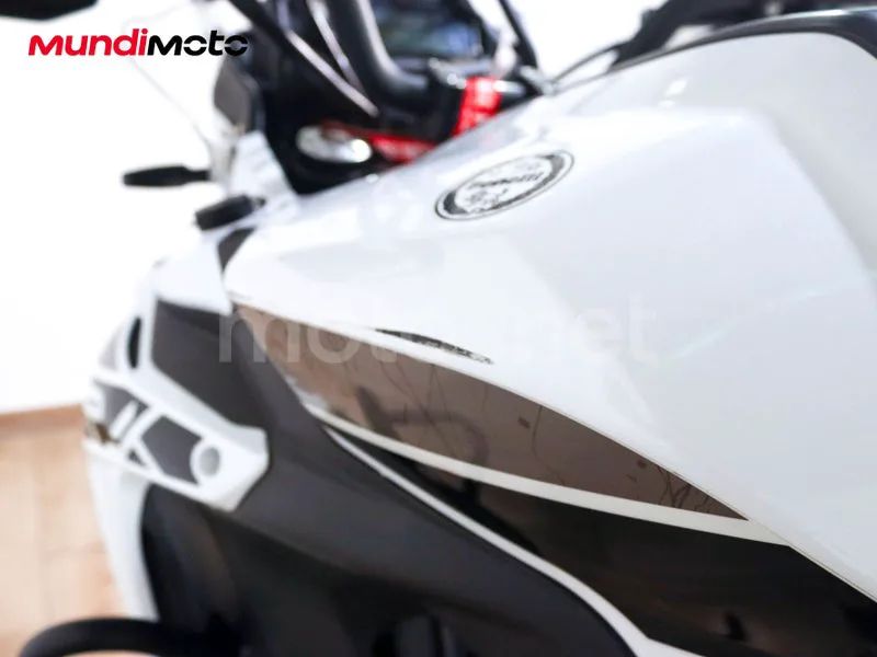 Benelli TRK 502 - Vista 17