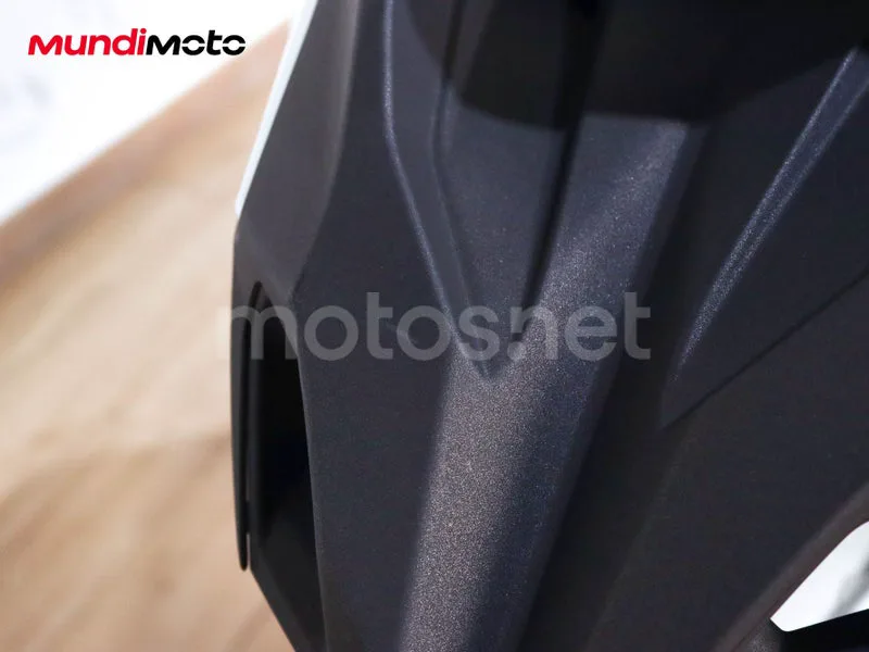 Benelli TRK 502 - Vista 22