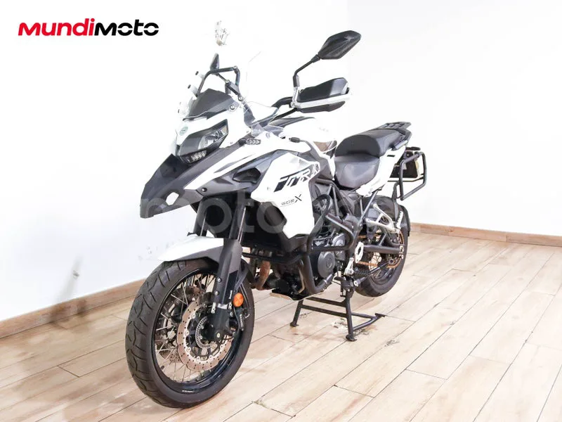 Benelli TRK 502 - Vista 7