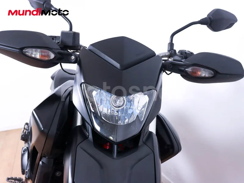 Ducati Hyperstrada - Vista 5