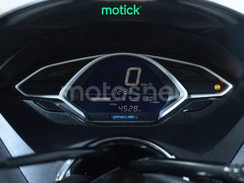 Honda PCX125 - Vista 5