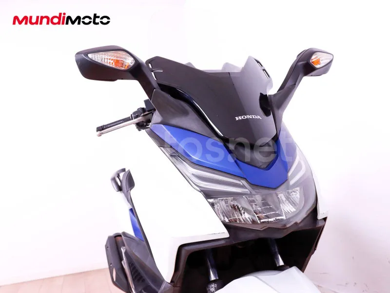 Honda Forza 125 - Vista 5