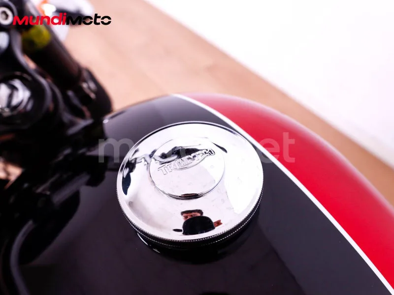 Triumph Bonneville T100 - Vista 20