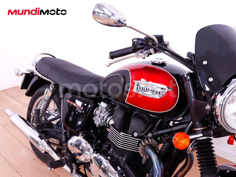 Triumph Bonneville T100 - Vista 29