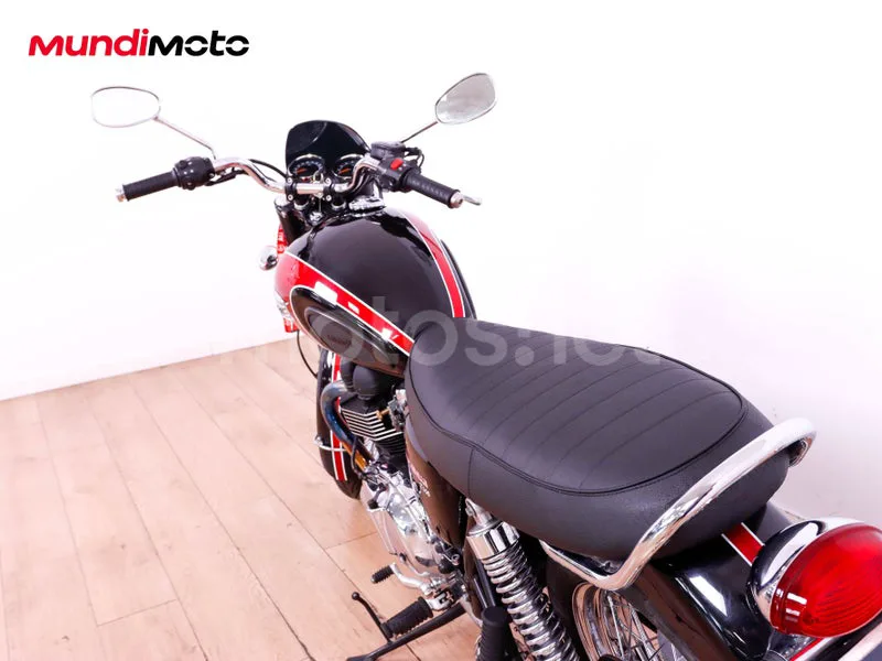 Triumph Bonneville T100 - Vista 9