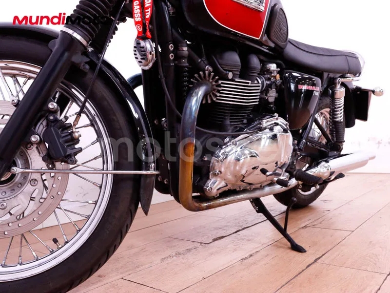 Triumph Bonneville T100 - Vista 10