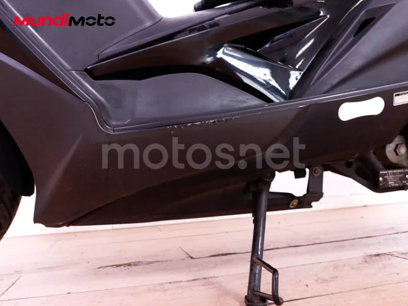 Kymco Xciting 400 - Vista 26