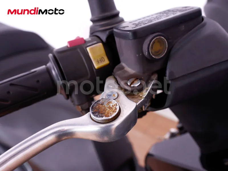 Kymco Xciting 400 - Vista 37