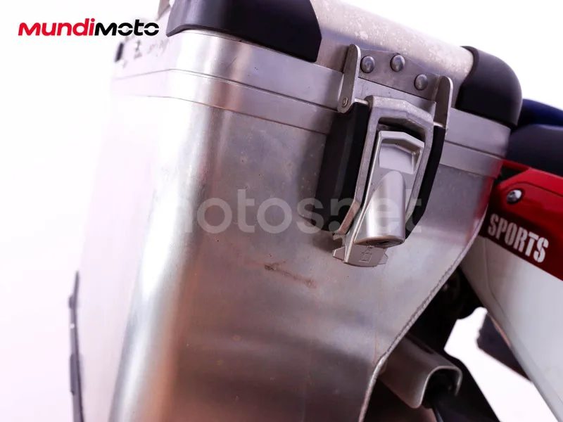 Honda CRF1000L Africa Twin - Vista 36