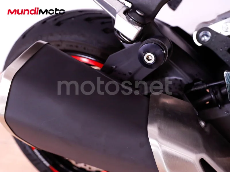 Kawasaki Z900 - Vista 15