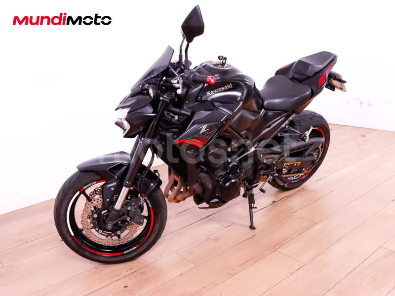 Kawasaki Z900 - Vista 7